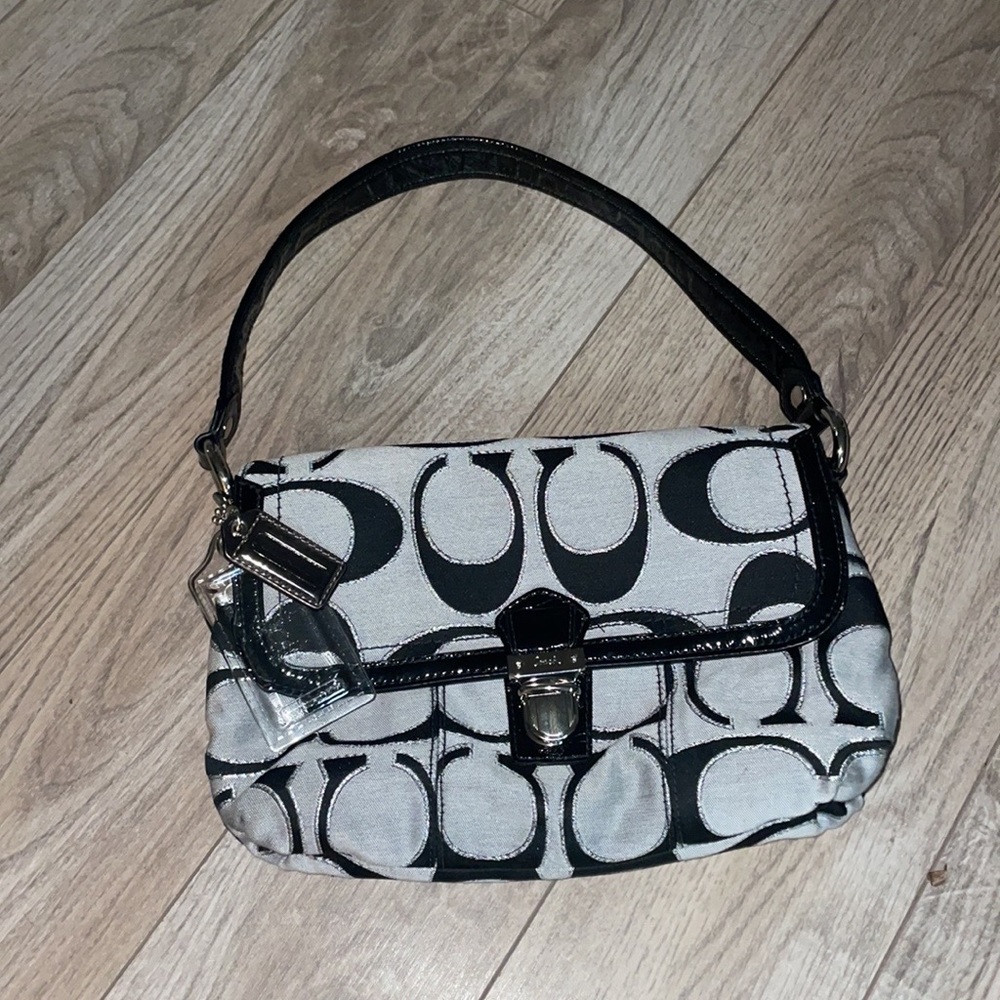SOLD Lightly used Y2K Coach purse